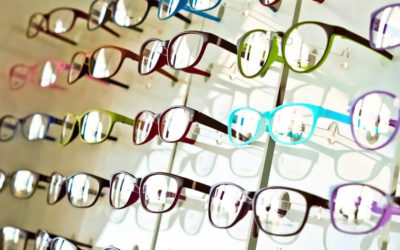 Glasses online vs. In store: Is one better than the other?￼